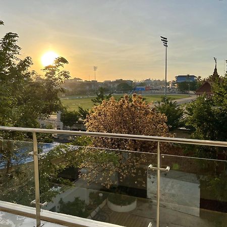 Nyna Villa Guesthouse Kâmpôt Zewnętrze zdjęcie