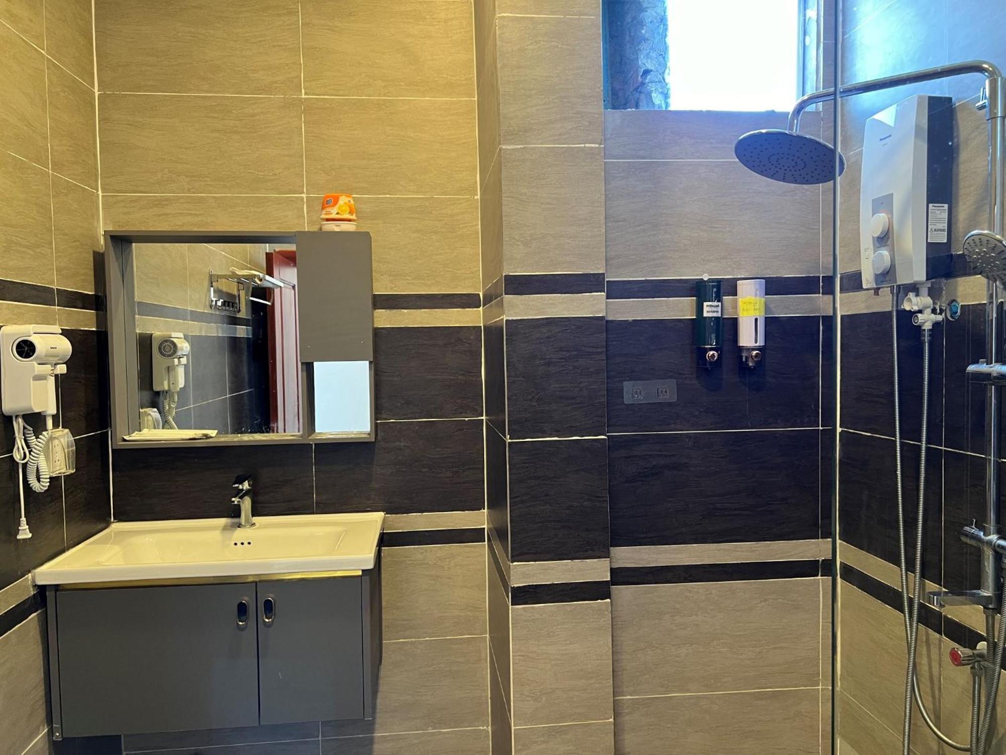 Nyna Villa Guesthouse Kâmpôt Zewnętrze zdjęcie